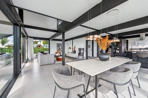 Wohnen und Essen - 5 Zimmer Einfamilienhaus zum Kaufen in Sachsenheim / Kleinsachsenheim
