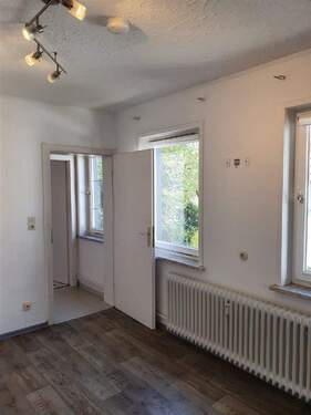 Wohn/Schlafzimmer - ***Klein aber fein*** - 200,00 EUR Kaltmiete, ca.  31,00 m² Wohnfläche