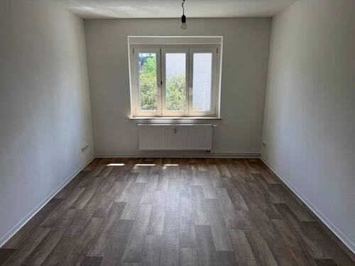 Wohnzimmer - Etagenwohnung mit 51,20 m&sup2; in Zwickau zur Miete