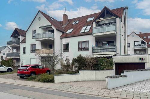 Außenbild - Ankommen und wohlfühlen: Gepflegte 3-Zimmer-Wohnung mit Terrasse in ruhiger Lage