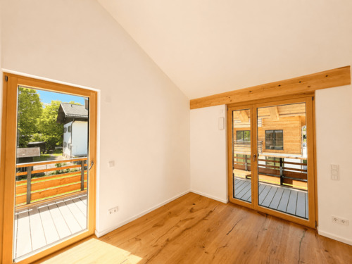 Zimmer mit Balkonzugang - 