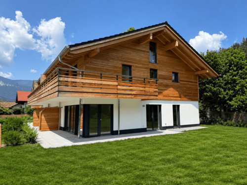 Titelbild - Exklusives Stadthaus im Landhausstil mit Genehmigung zur Ferienvermietung - Haushälfte links