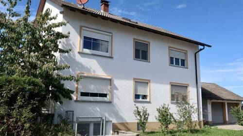 Ansicht Südost - 1 Zimmer Mehrfamilienhaus, Wohnhaus zum Kaufen in Singen (Hohentwiel)