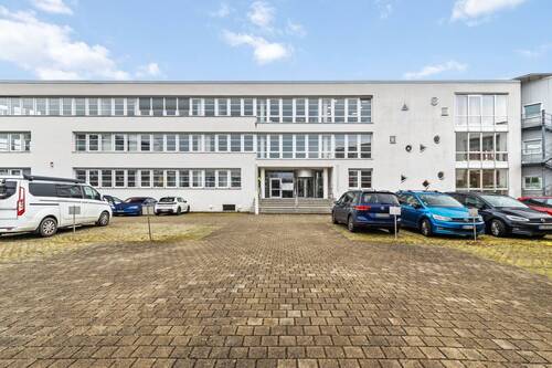 Gebäudeansicht - Moderne Bürolösung mit Klimatisierung und flexibler Raumaufteilung in Ettlingen-West