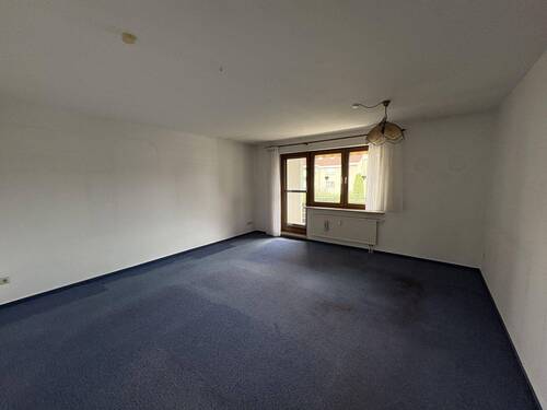 Wohn und Esszimmer - 3 Zimmer Etagenwohnung zum Kaufen in Leonberg