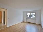 OG: Schönes Schlafzimmer - 