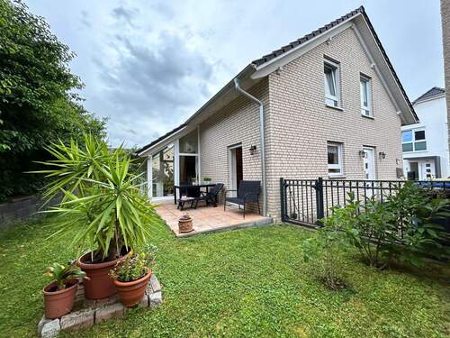 Gartenansicht Terrasse - 4 Zimmer Einfamilienhaus in Friedberg