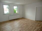 Wohnzimmer - *** Im Zentrum*** - 500,00 EUR Kaltmiete, ca.  86,00 m² Wohnfläche