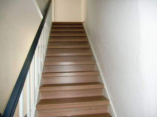 Treppe zur Wohnung - 