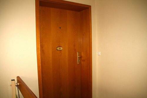 Wohnungseingangstür - 2 Zimmer Etagenwohnung in Laatzen