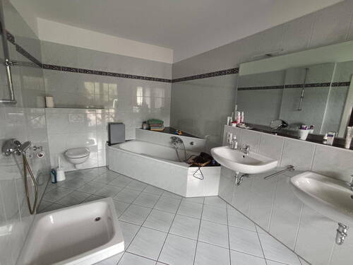 Badezimmer groß - 