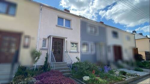 Frontansicht - 4 Zimmer Reihenmittelhaus zum Kaufen in Löbau