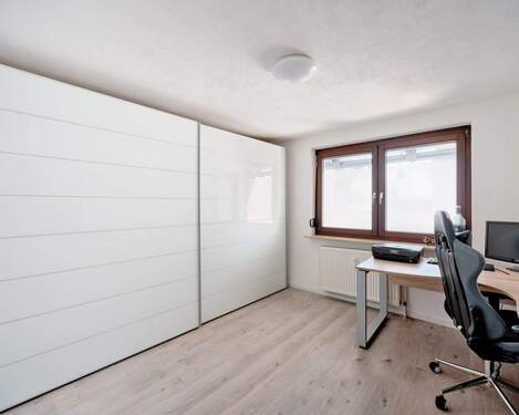 Büro oder Kinderzimmer - 