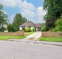 PHI AACHEN - Charmantes Wohnhaus mit Garage und Potenzial auf großem Grundstück in Monschau-Höfen!