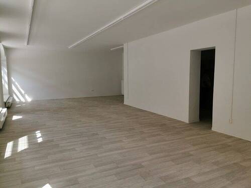 Verkaufsraum (2).jpg - 4 Zimmer Gewerbeobjekt (Büro, Produktion, Verkauf) in Meißen