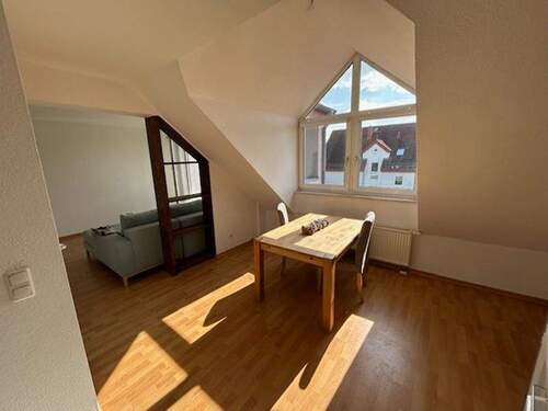 Essbereich Blick zum Wohnzimmer - 