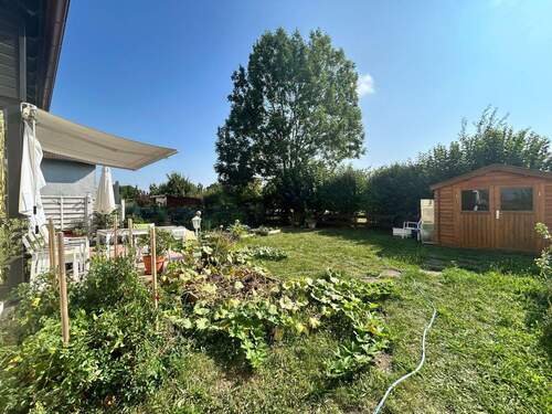 Garten - Mehrfamilienhaus, Wohnhaus in Karben zum Kaufen