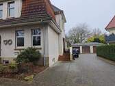 Auffahrt - 3 Zimmer Etagenwohnung in Varel