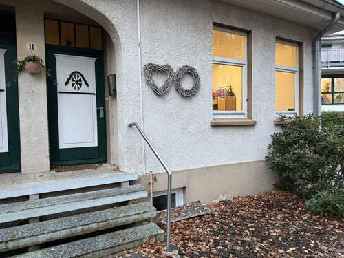 Eingangsbereich - Etagenwohnung mit 75,00 m² in Varel zur Miete