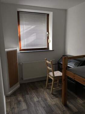 Souterrain - 9 Zimmer Mehrfamilienhaus, Wohnhaus zum Kaufen in Bremen