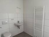 Beispielbild Ausstattung Bad - 2 Zimmer Etagenwohnung zur Miete in Strehla