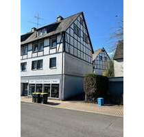 Räume für Einzelhandel - Büro - Ausstellung - Lager - Halver