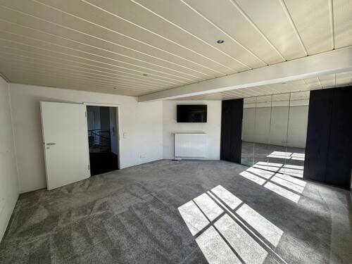 Zimmer No. 2 im OG (2) - 