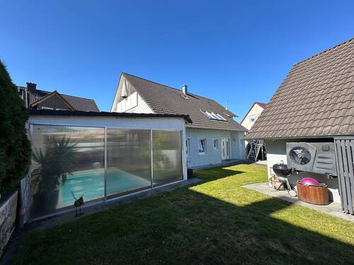 SüdOstAnsicht - Mehrfamilienhaus, Wohnhaus mit 188,00 m² in Heroldsbach zum Kaufen