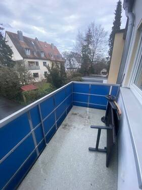 Balkon vom WZ - 3 Zimmer Etagenwohnung in Nürnberg