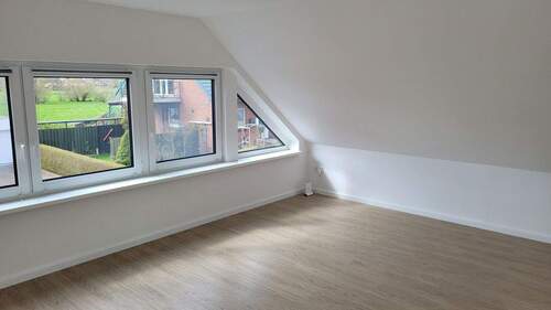 Wohnzimmer West 3 - Etagenwohnung mit 100,00 m² in Bosau zur Miete