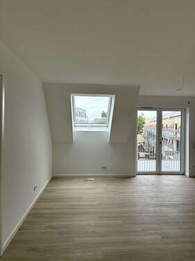 Wohnzimmer - 2 Zimmer Etagenwohnung zur Miete in Bamberg