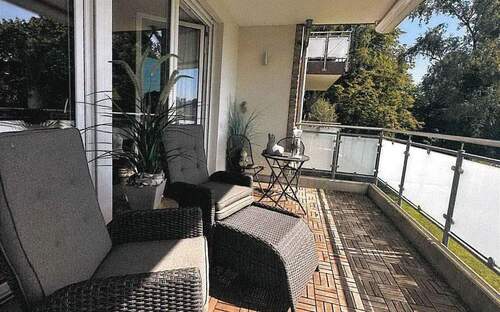 Balkon.jpg - Lichtdurchflutete 3-Zimmer-Wohnung Süd-Balkon Tiefgaragenstellpatzoffene EBK Wirtschaftsraum ab sofort verfügbar