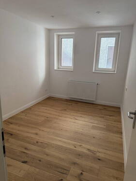 Schlafzimmer 1 - 