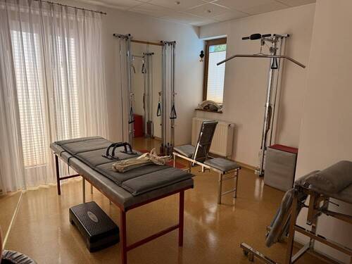 3042 Behandlungsraum 2 - 