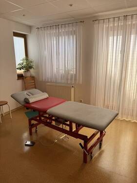 3042 Behandlungsraum 2 - 