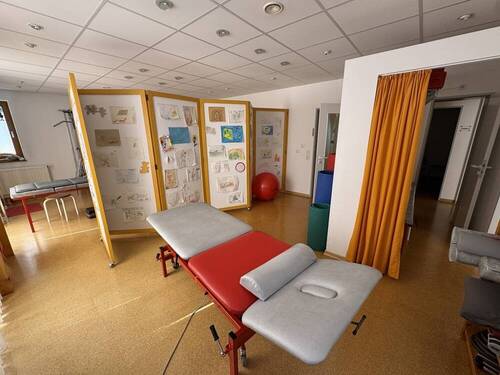3042 Behandlungsraum 2 - 
