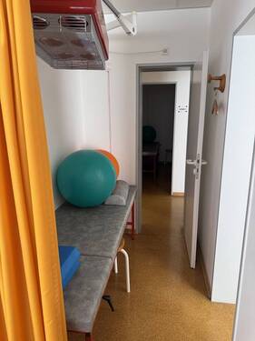 3042 Umkleide 2 - 