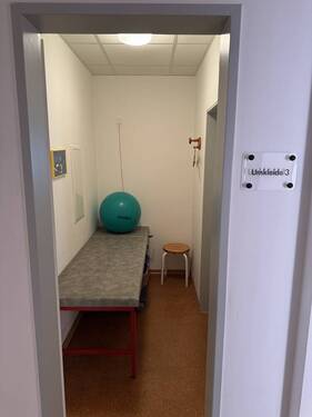 3042 Umkleide 3 - 