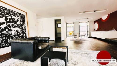 Loft - Style to life: mitten in der Altstadt: Design und Terrasse