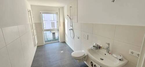 Bad - Etagenwohnung mit 75,80 m² in Regensburg zur Miete
