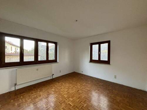 Schlafzimmer EG - 6 Zimmer Mehrfamilienhaus, Wohnhaus in Feldkirchen-Westerham