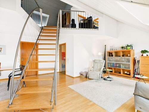 Wohnzimmer - 4 Zimmer Etagenwohnung in Leinfelden-Echterdingen