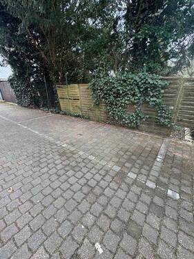 23 Parkplatz - 