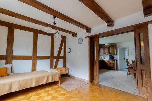 Küche & Esszimmer mit Parkettboden - 