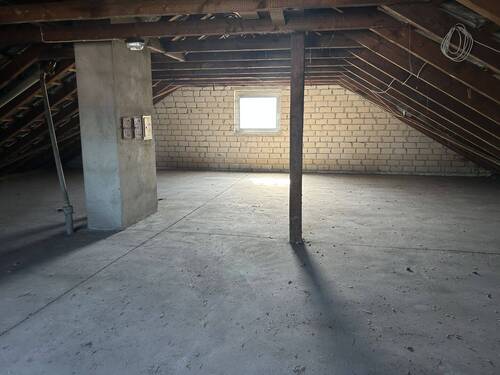 Fläche Dachgeschoss - 