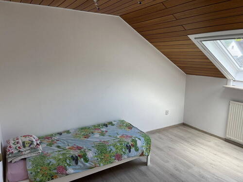 Schlafzimmer 2 Bild 1 - 