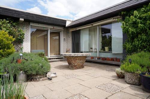 großzügige Terrasse - 
