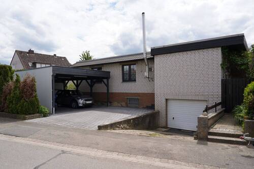 Bungalow mit Garage u. Carport - Bungalow mit 102,00 m&sup2; in Nordstemmen zum Kaufen