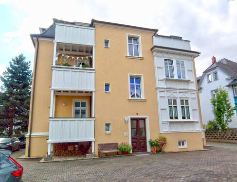 Hausansicht - 3 Zimmer Etagenwohnung zur Miete in Bautzen