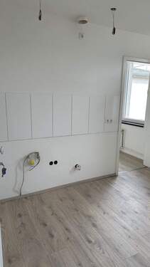 Eingangsbereich - Küche - 1 Zimmer Etagenwohnung zur Miete in Lübeck